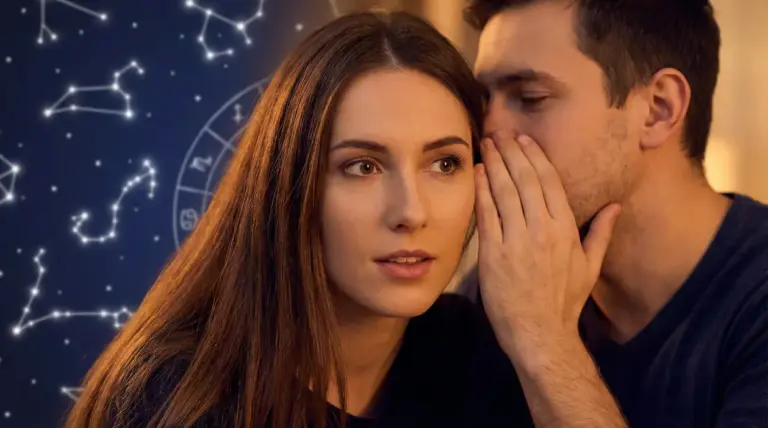 Un uomo sussurra all’orecchio di una donna, con sfondo di costellazioni e ruota zodiacale